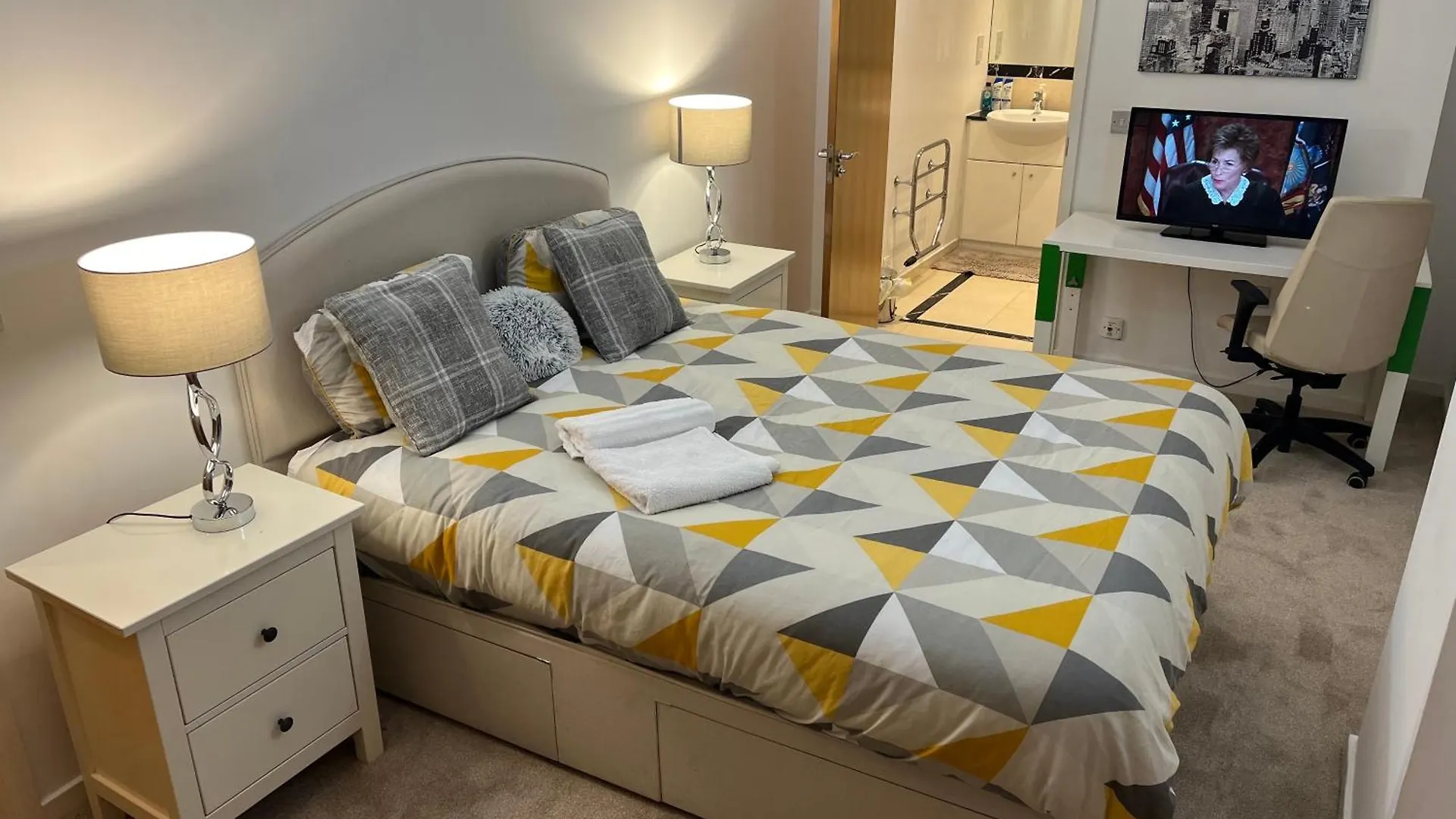 Roomzzz Near The Excel Exhibition Centre Royal Victoria O2 Arena Central London 24 Hour Self Check-In 0*,  Reino Unido